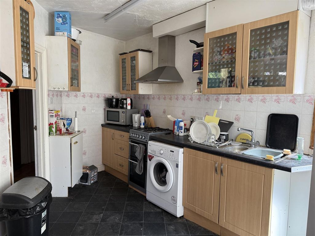 Property photo 3 of 10 Img_2495.Jpg