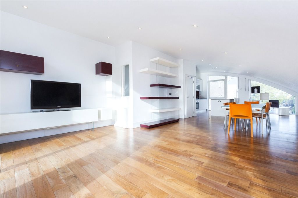 Property photo 1 of 19 Living Area