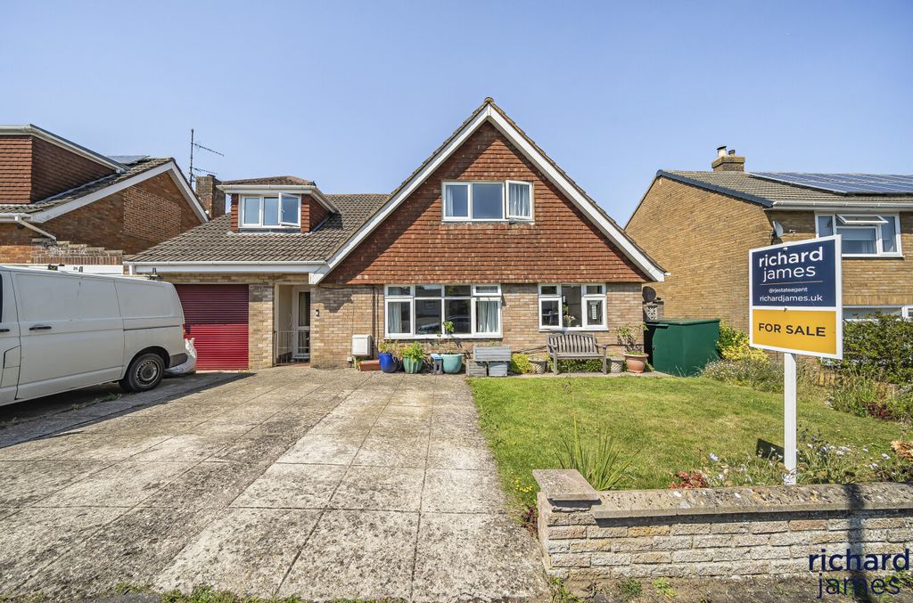Property photo 1 of 19 7Ffa9ee3-9354-48B...