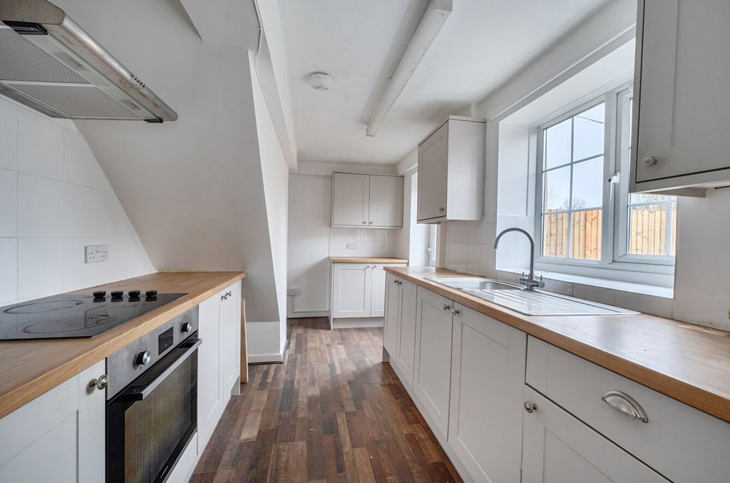 Property photo 2 of 15 1409830-14-6984A2...