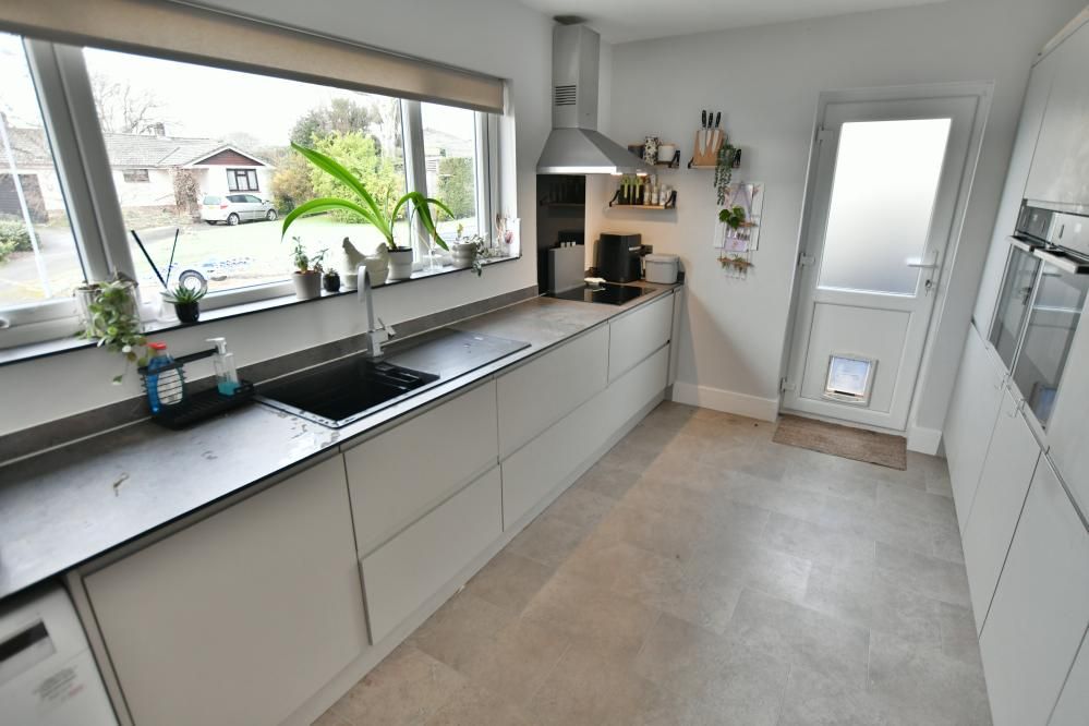 Property photo 3 of 16 Agents Notes