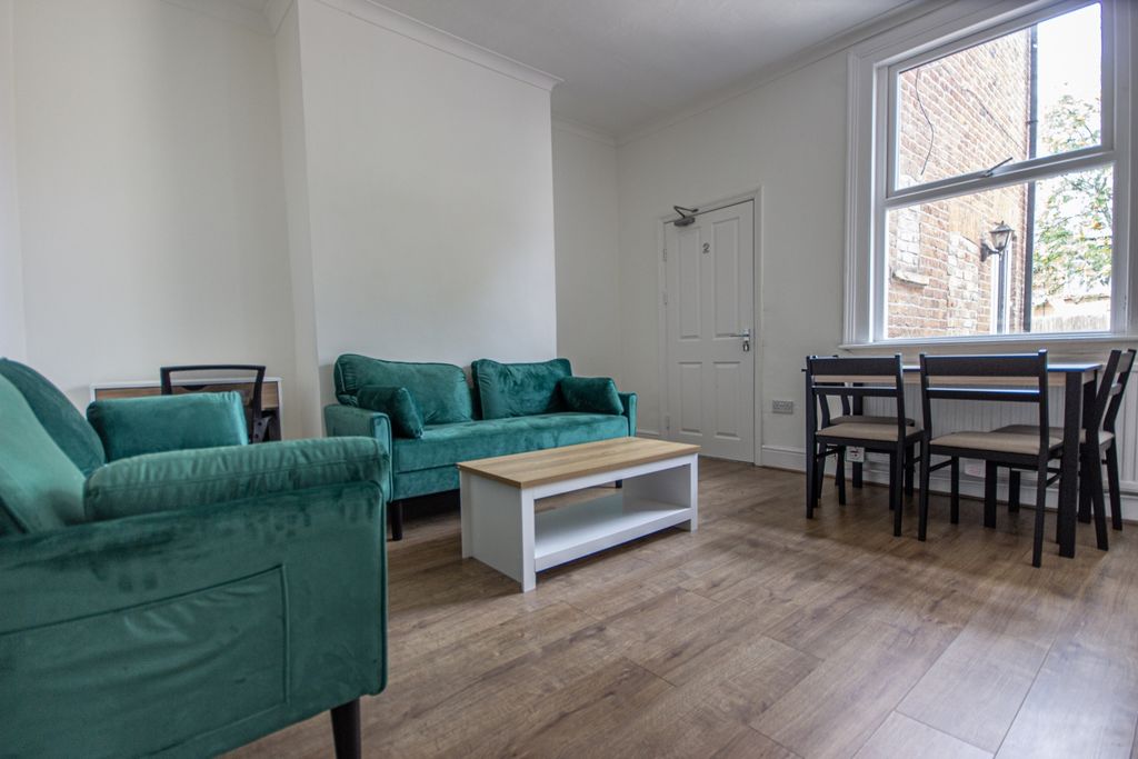 Property photo 1 of 15 1