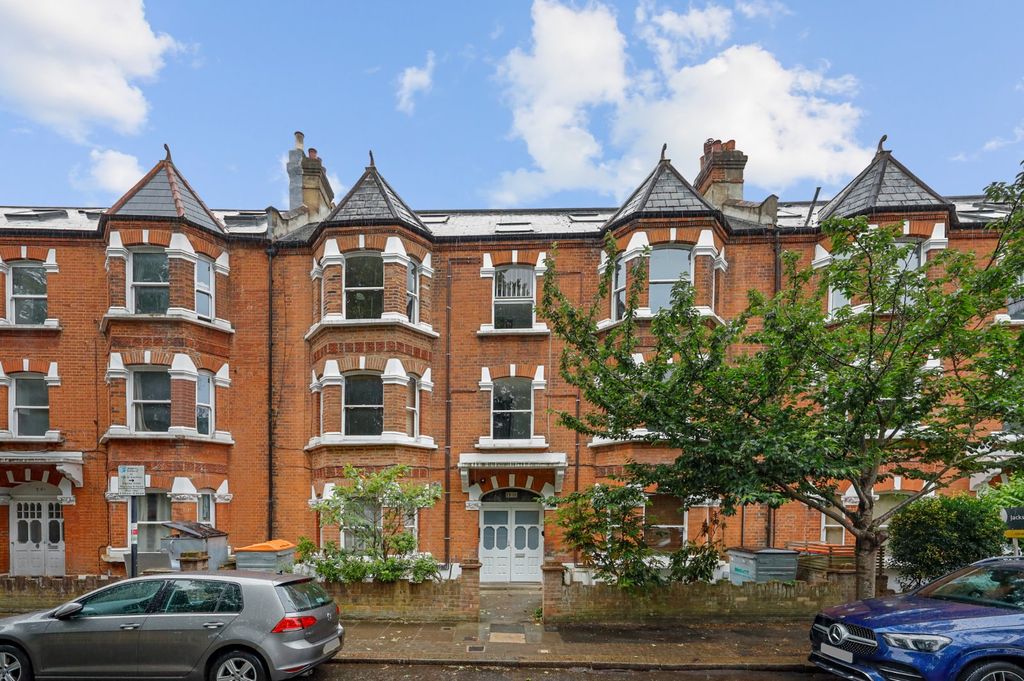 Property photo 1 of 16