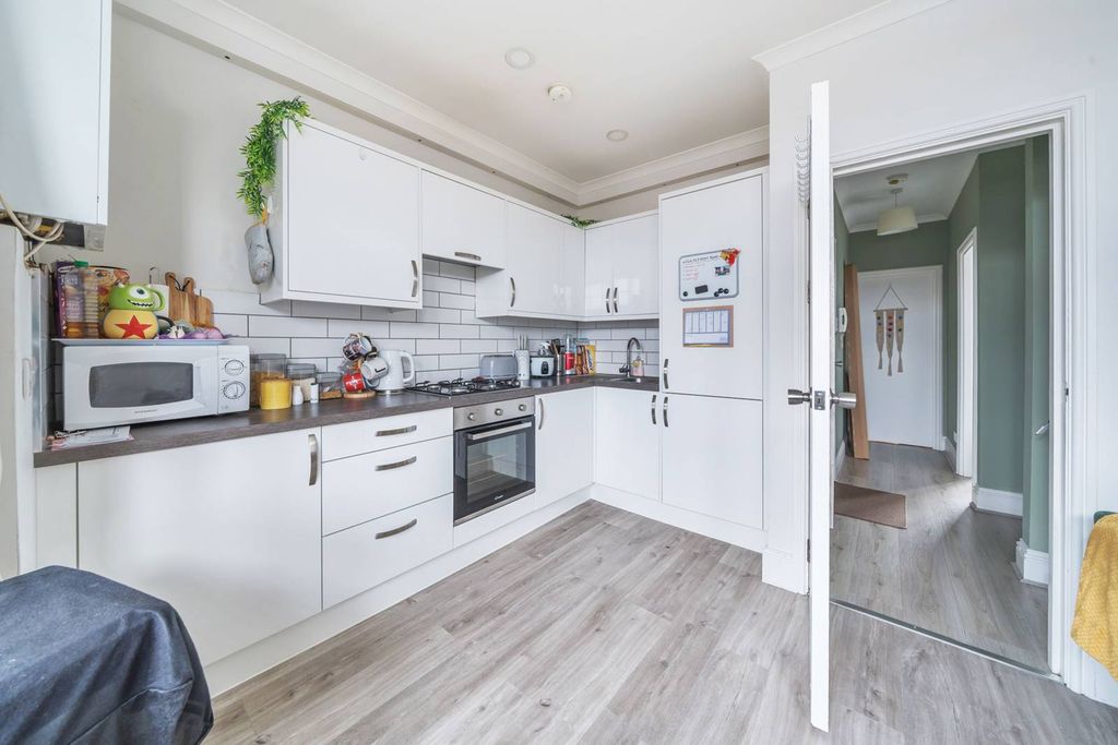 Property photo 1 of 6
