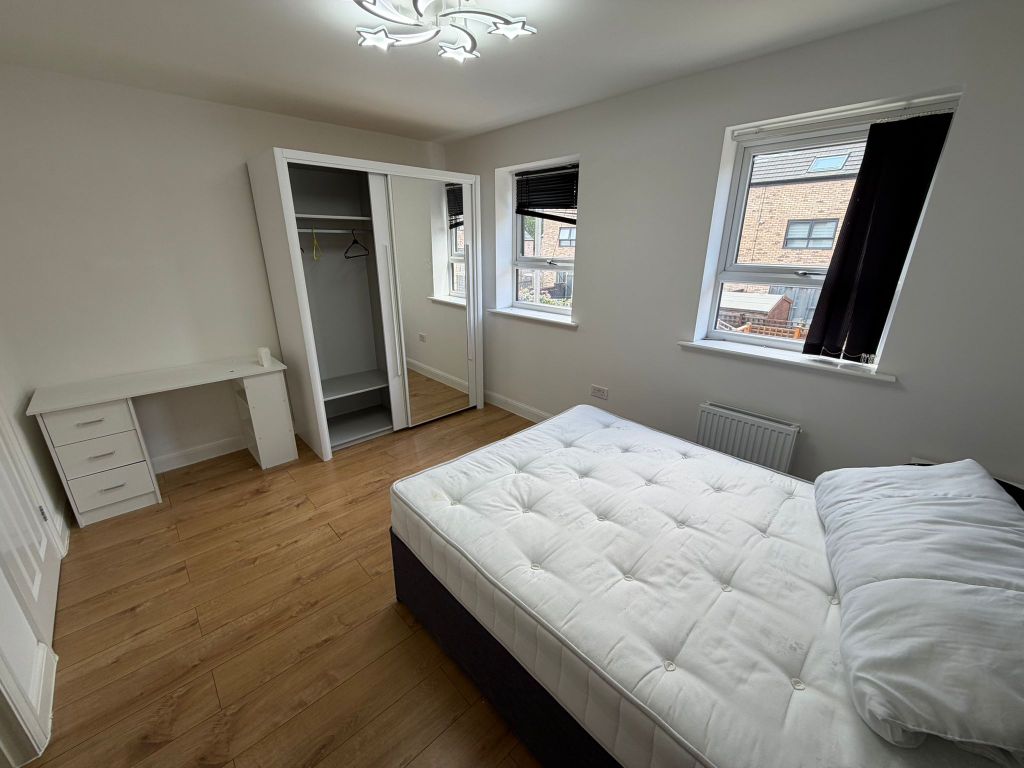 Property photo 1 of 3