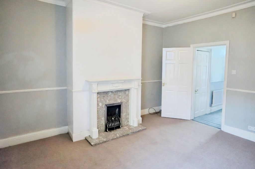 Property photo 2 of 18 4966931