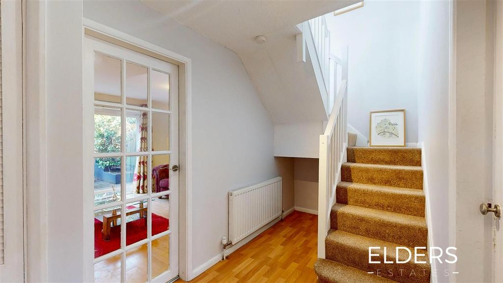 Property photo 3 of 12 Entrance Hall