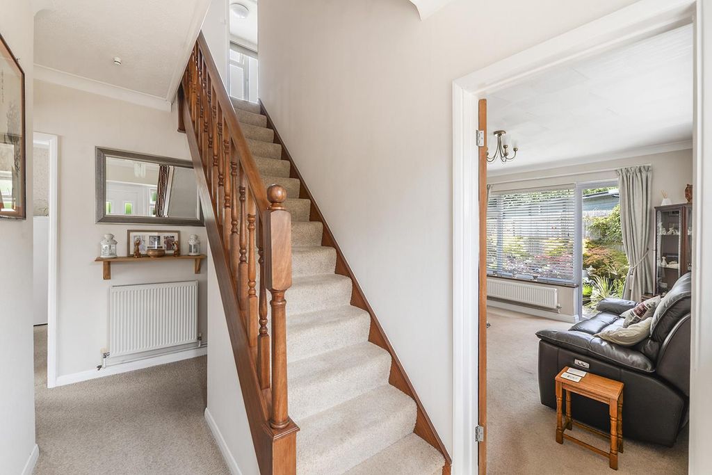 Property photo 3 of 16 70Shaftesbury03.Jpg