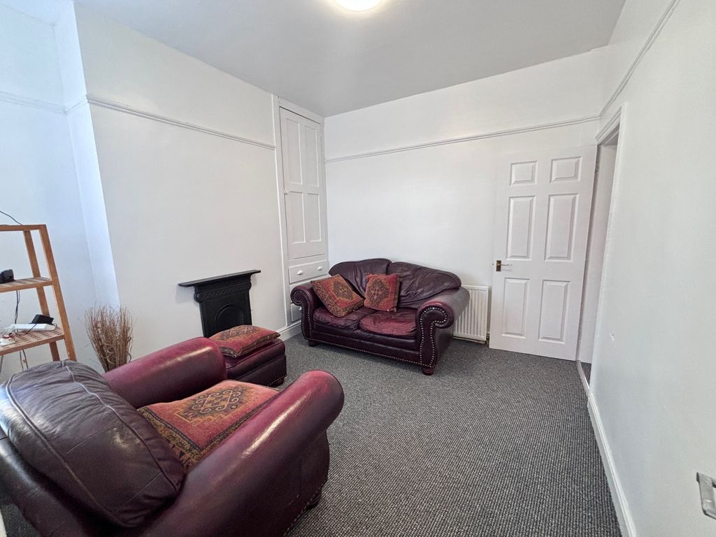 Property photo 2 of 8 Living Room