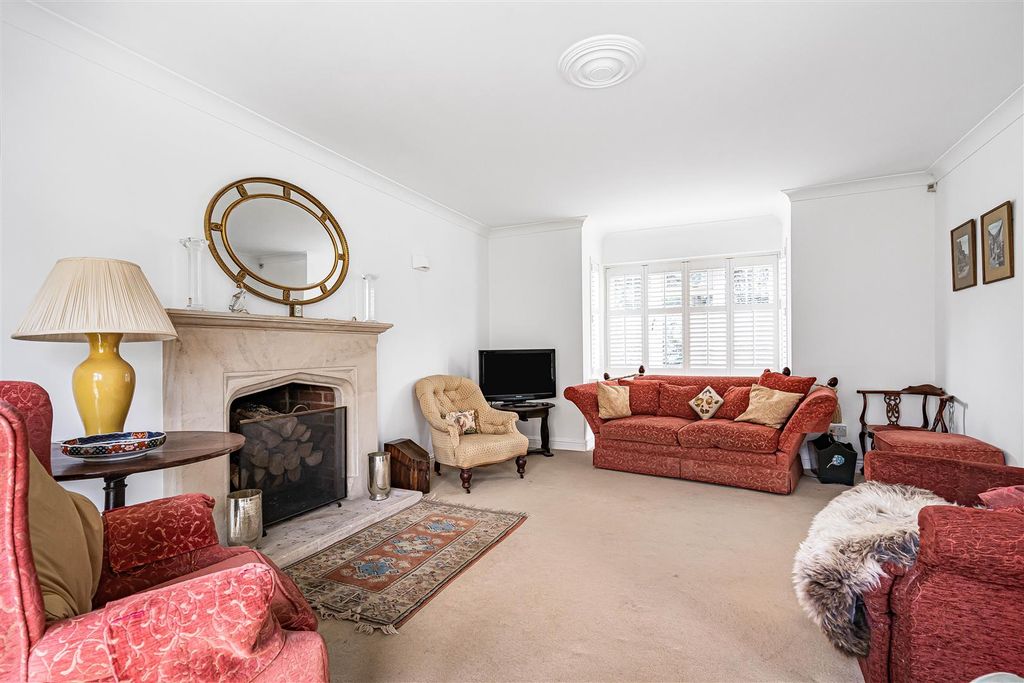 Property photo 3 of 27 4_70026.Jpg