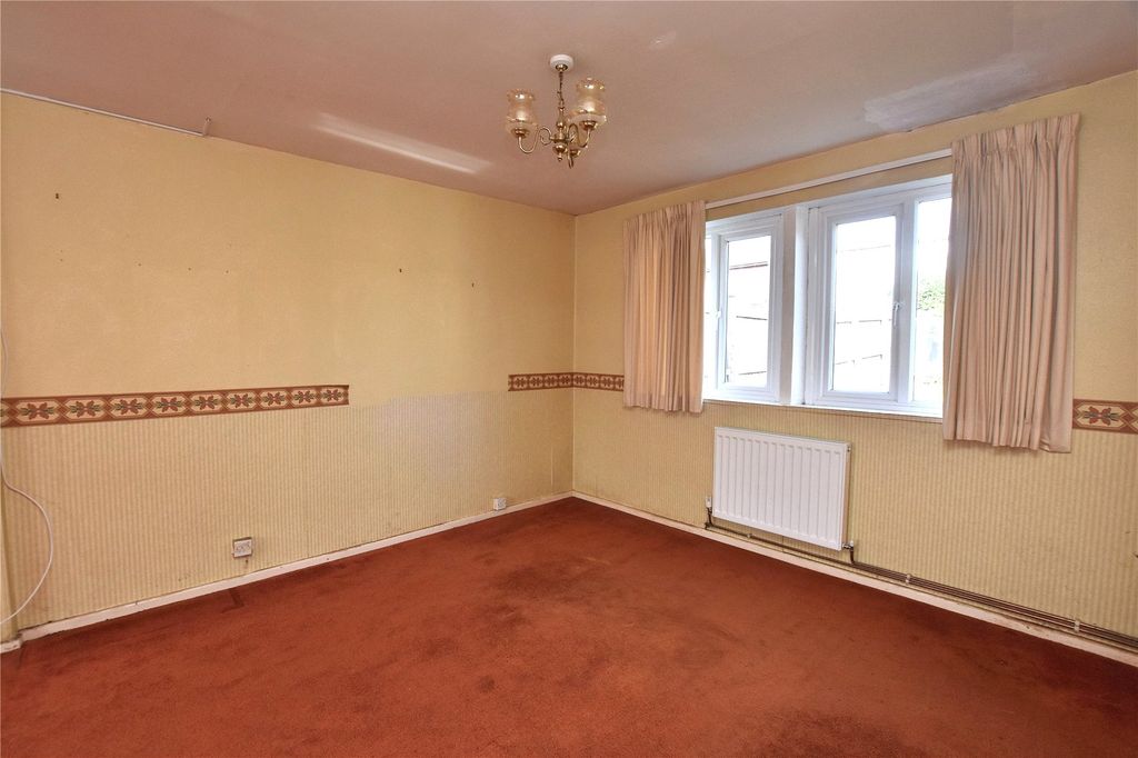 Property photo 3 of 15 Dining Room