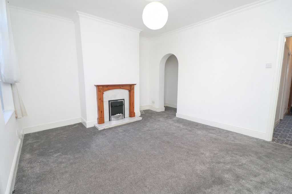 Property photo 1 of 10 Dining Room