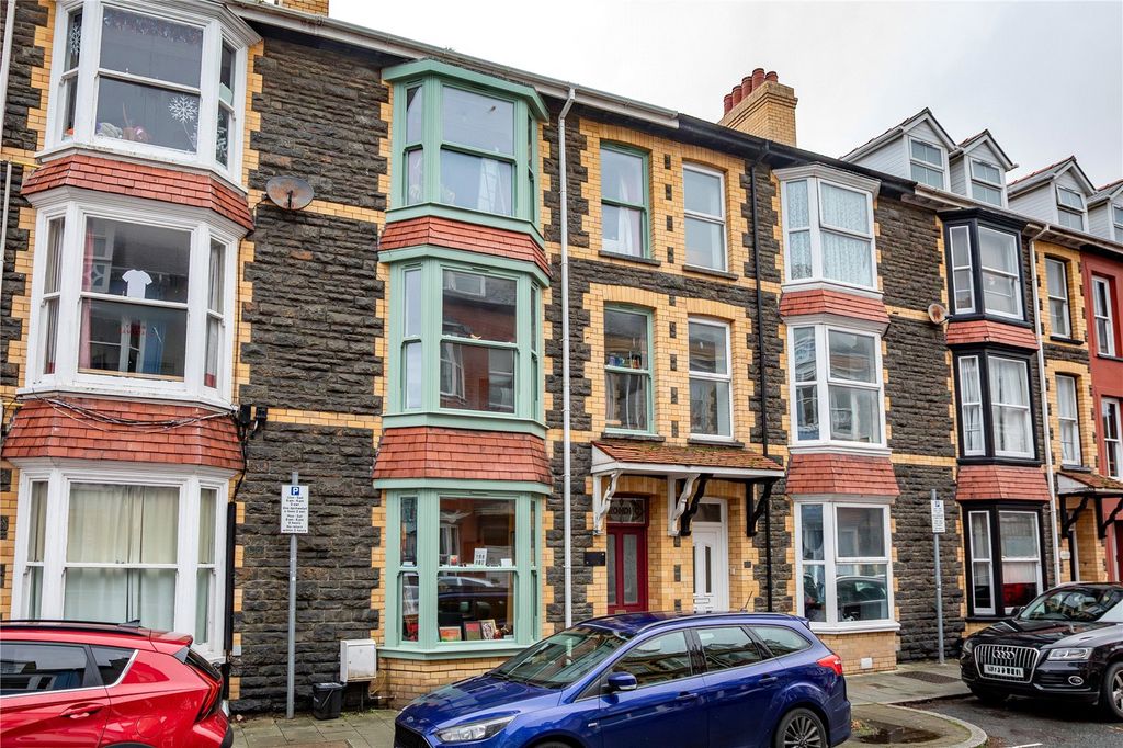 Property photo 2 of 33 Picture No. 86