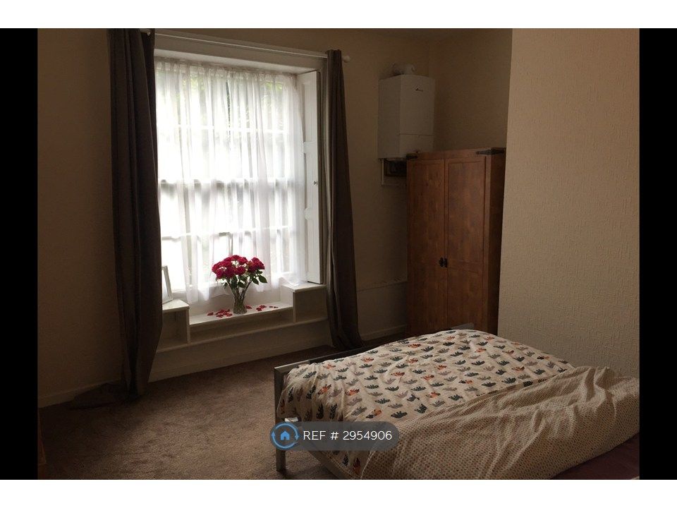 Property photo 3 of 5