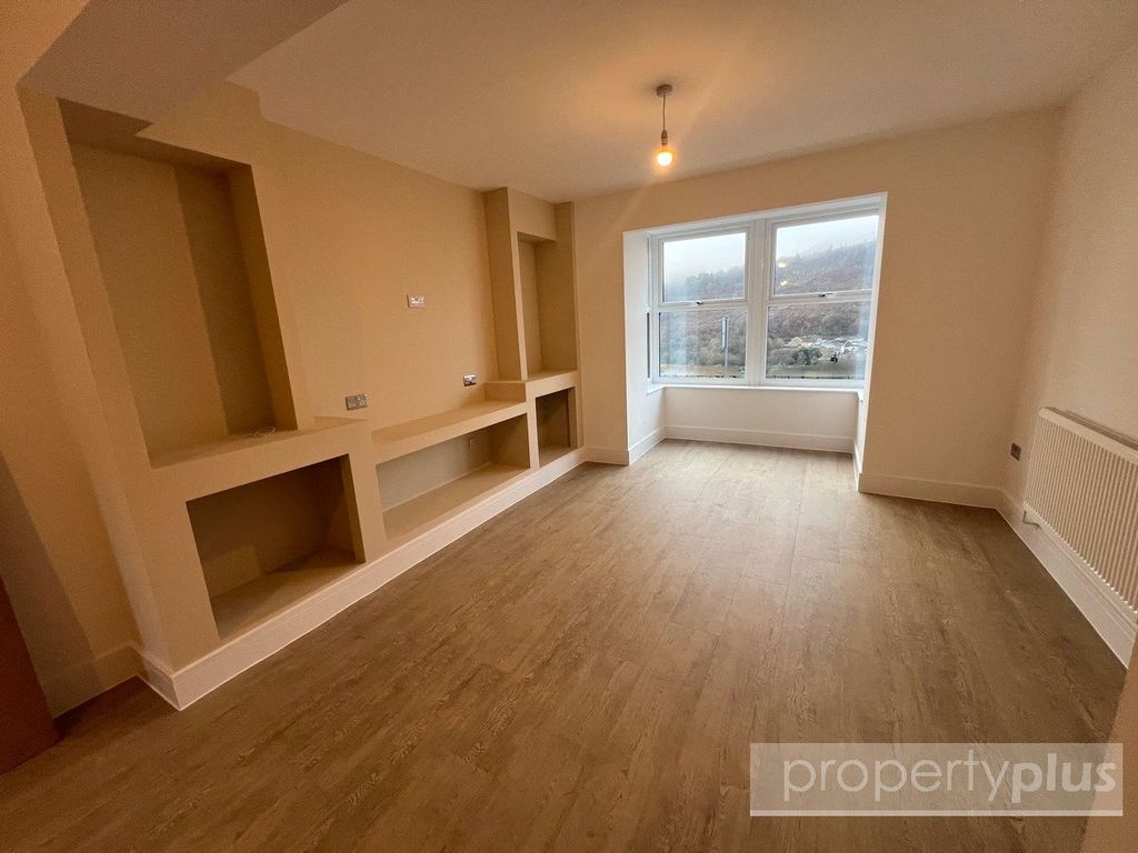 Property photo 3 of 22 Picture No. 13