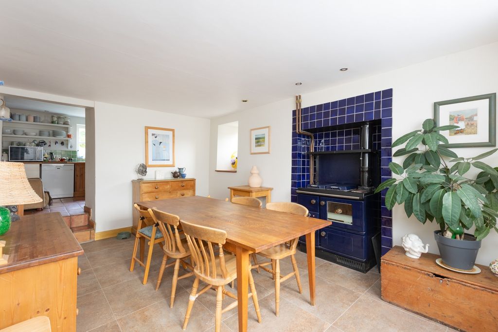 Property photo 3 of 22 4826377