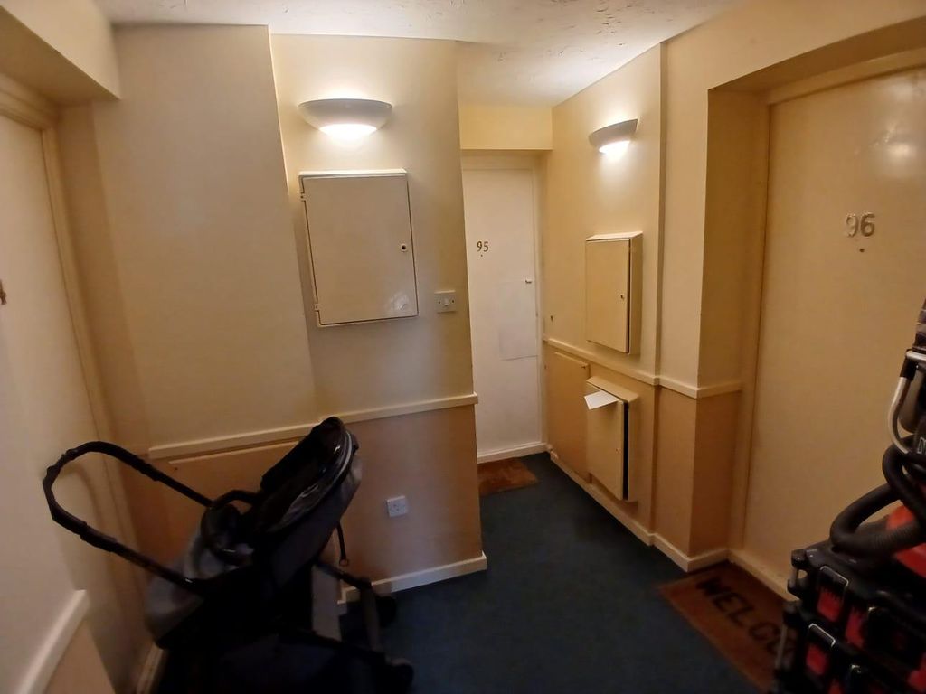 Property photo 3 of 12 Gallery
