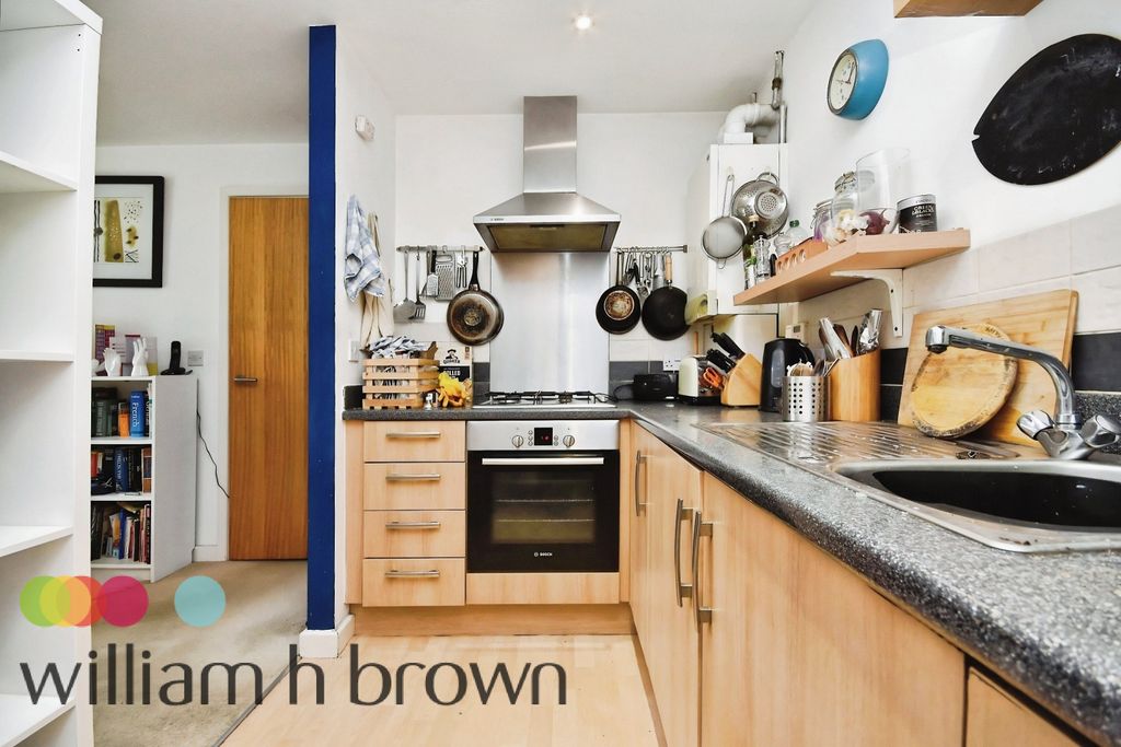 Property photo 3 of 16 Image