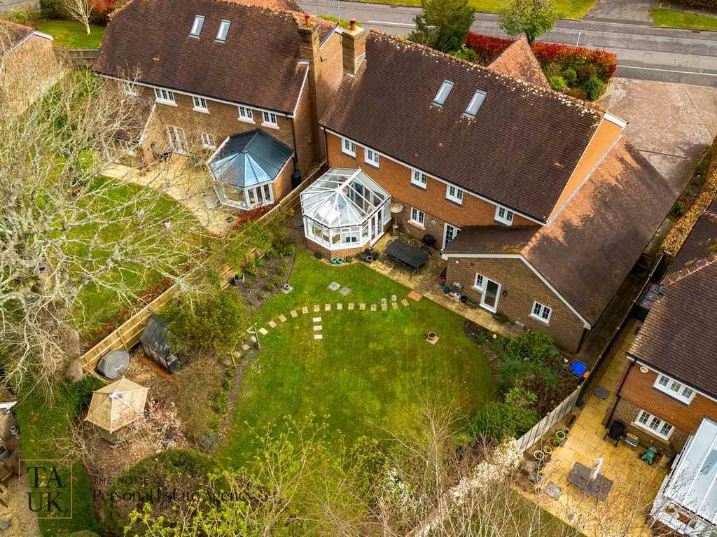 Property photo 3 of 23
