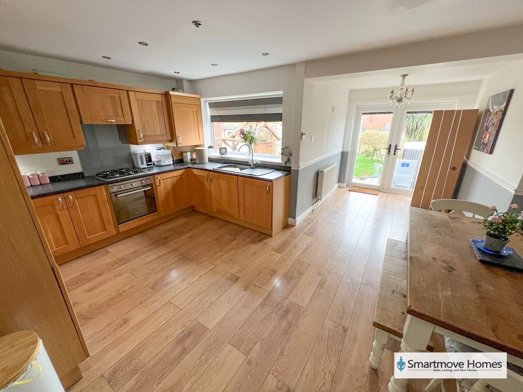 Property photo 2 of 13 Img_4497