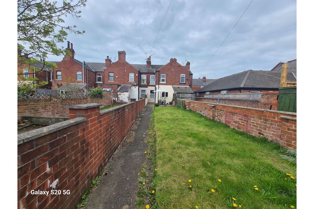 Property photo 3 of 23