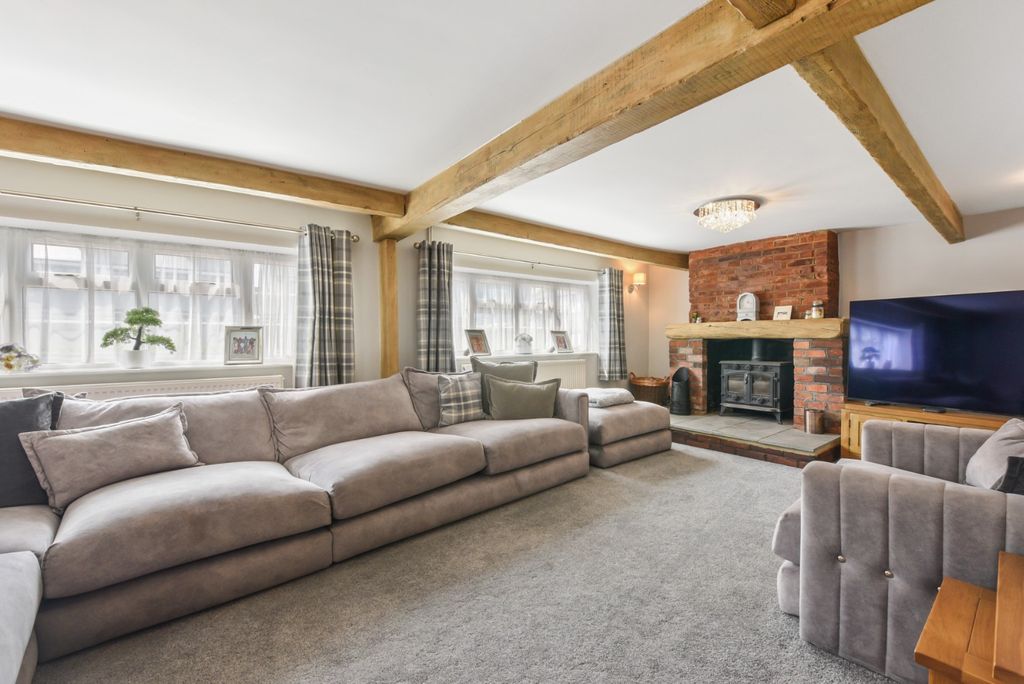 Property photo 3 of 36 4358944