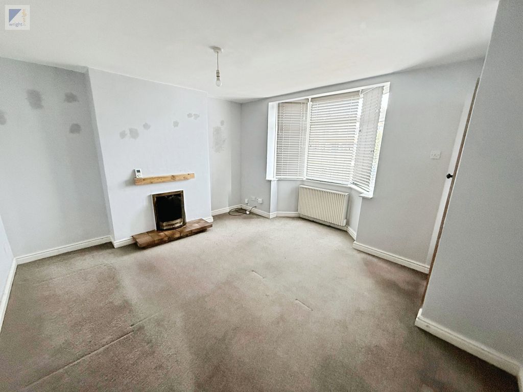 Property photo 2 of 8 Gallery