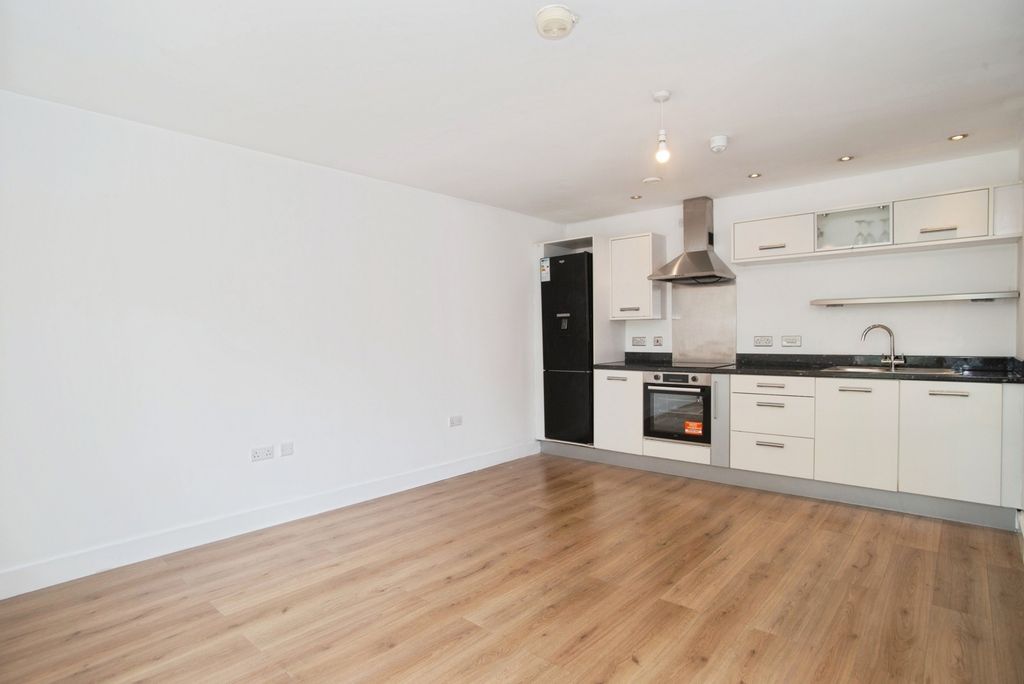Property photo 3 of 12 Pbox-Img.Jpg
