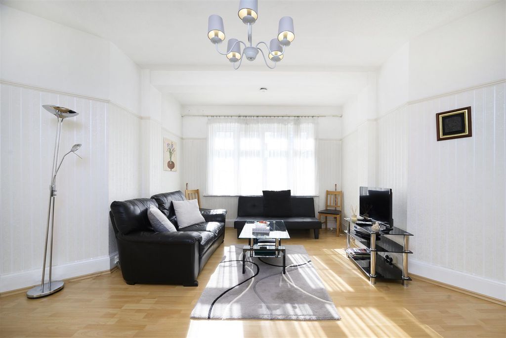 Property photo 2 of 11 P05.Jpg