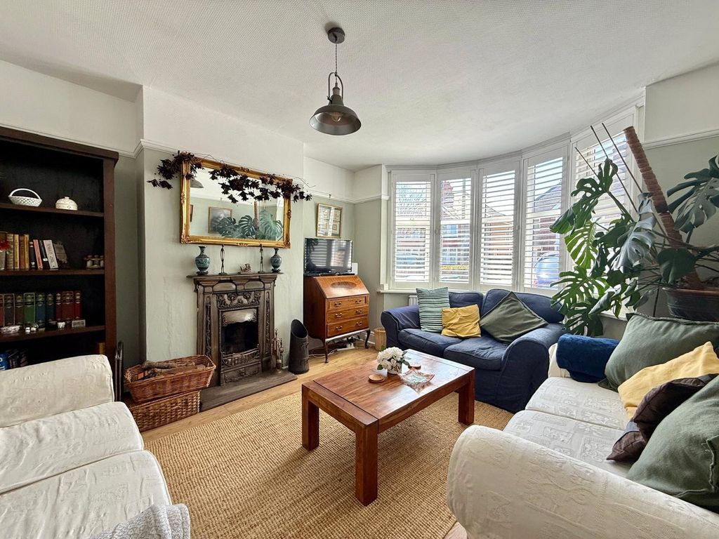 Property photo 2 of 15 Picture No. 16