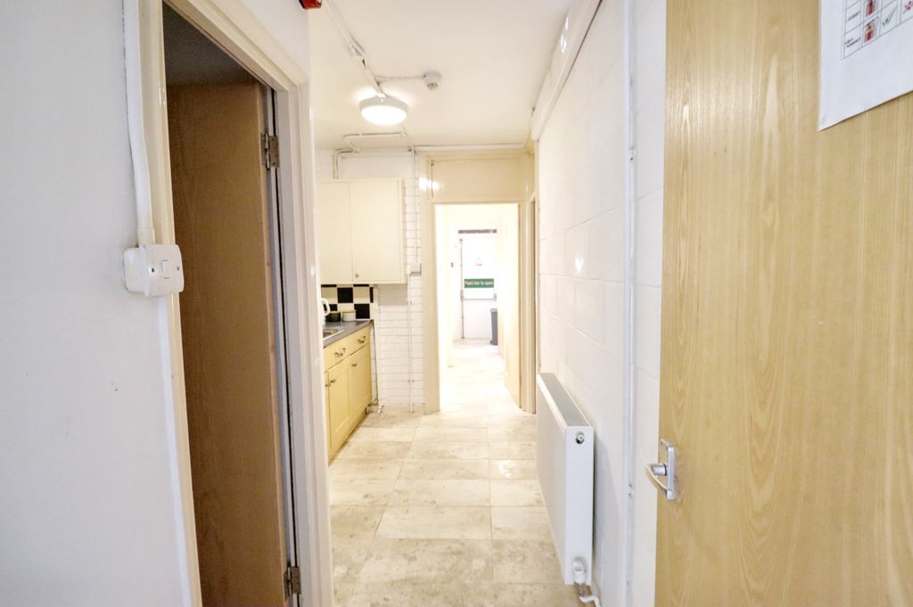 Property photo 3 of 12 Img_9117