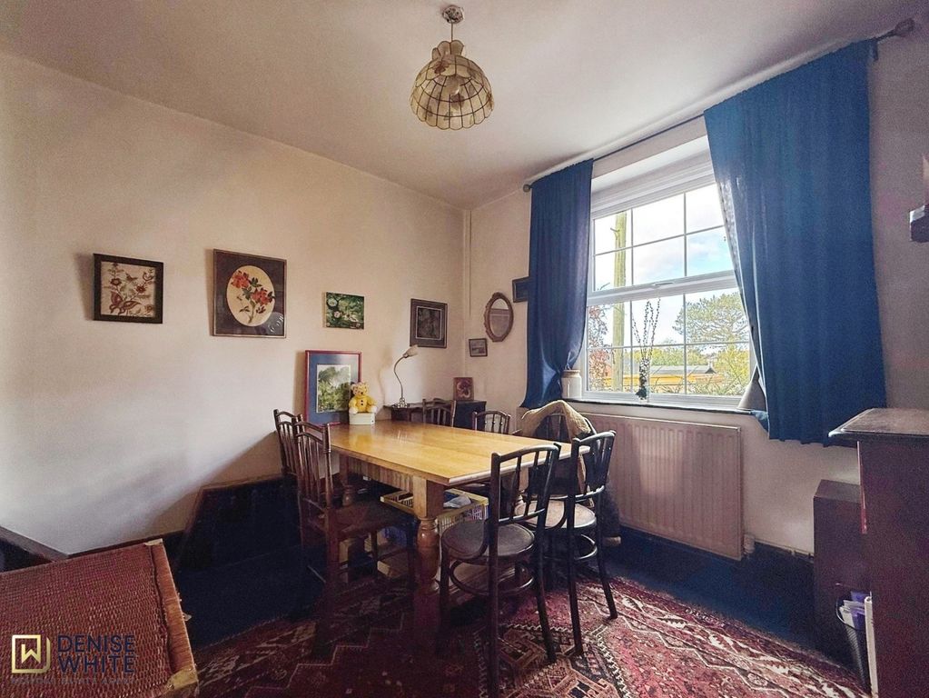 Property photo 2 of 15 Dining Area