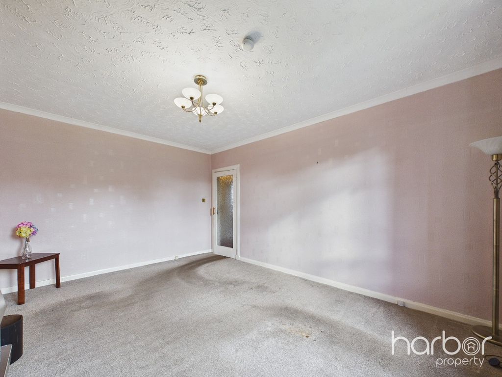 Property photo 3 of 17 5101205