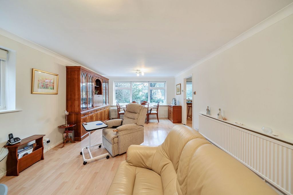 Property photo 3 of 14