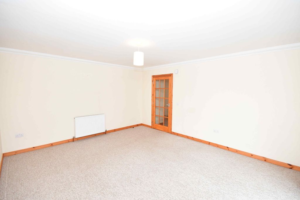 Property photo 3 of 11 Photo