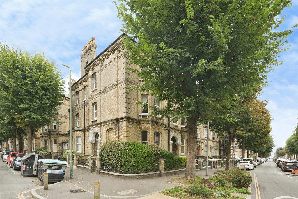 Property photo 1 of 13