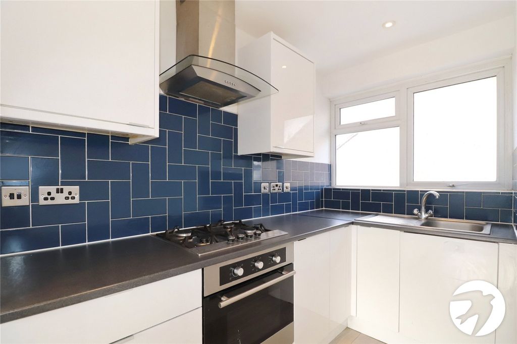 Property photo 2 of 14 Picture No. 08