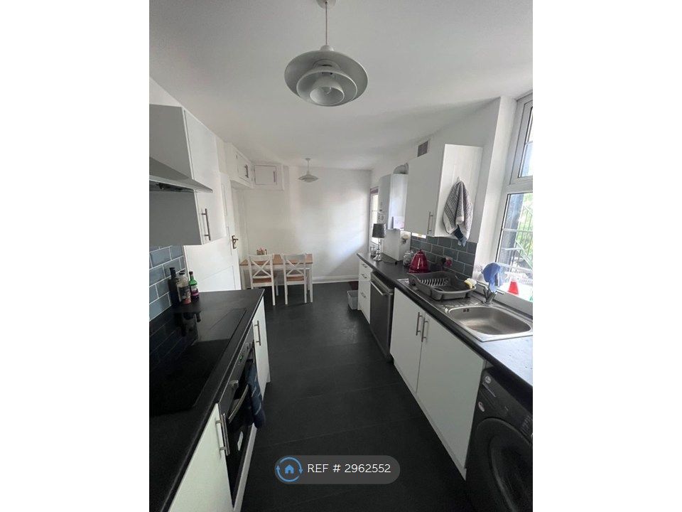 Property photo 1 of 12 Kitchen