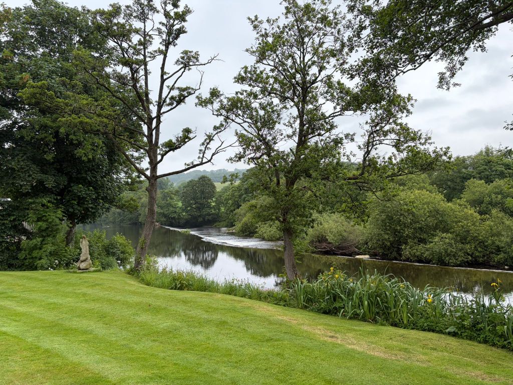 Property photo 2 of 12