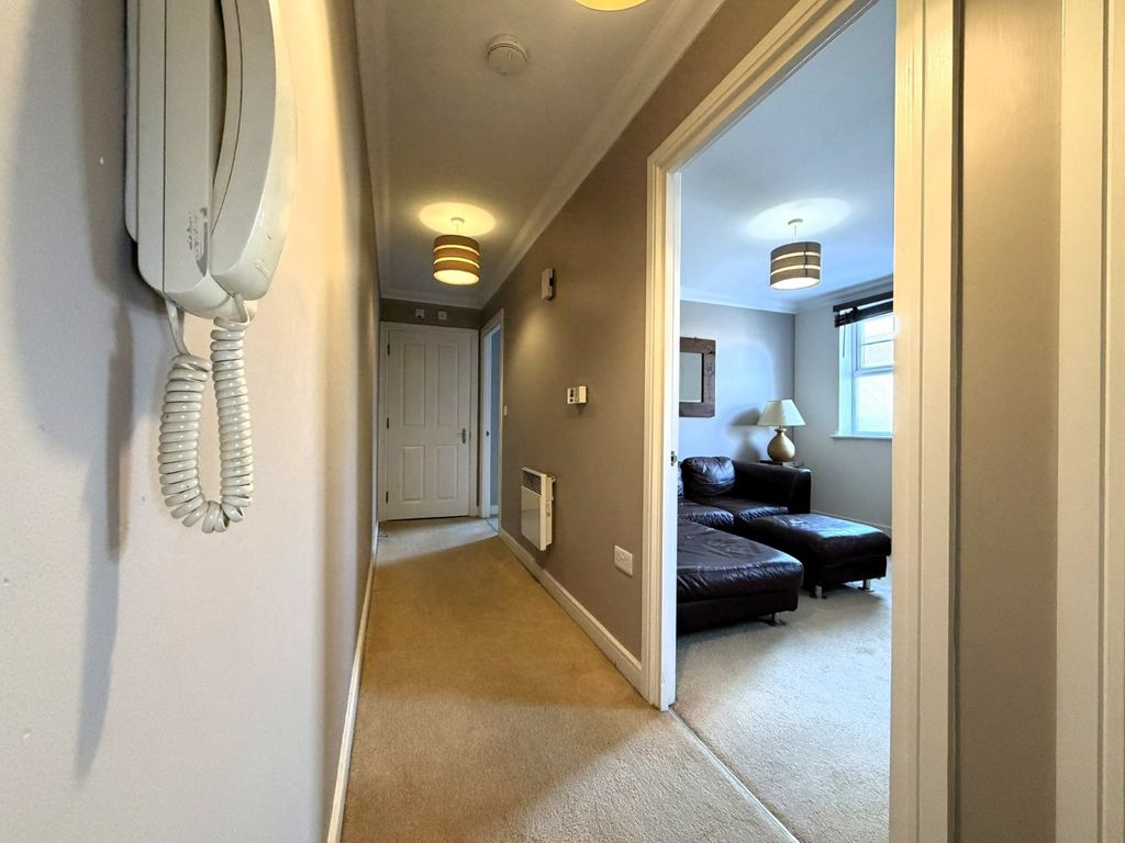 Property photo 3 of 26 Hallway