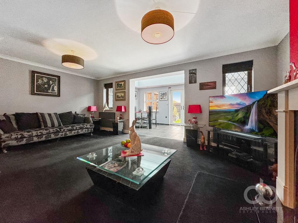 Property photo 3 of 31 32