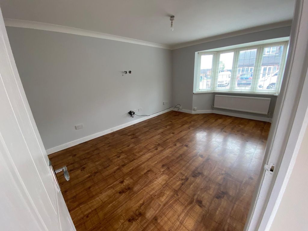 Property photo 3 of 10 1Acc04ee-5Fb5-47c4-80A7-154F520639Ac