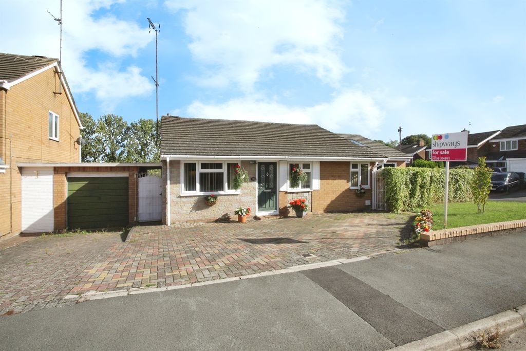 Property photo 2 of 20