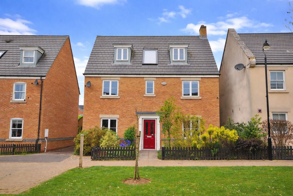 Property photo 1 of 22