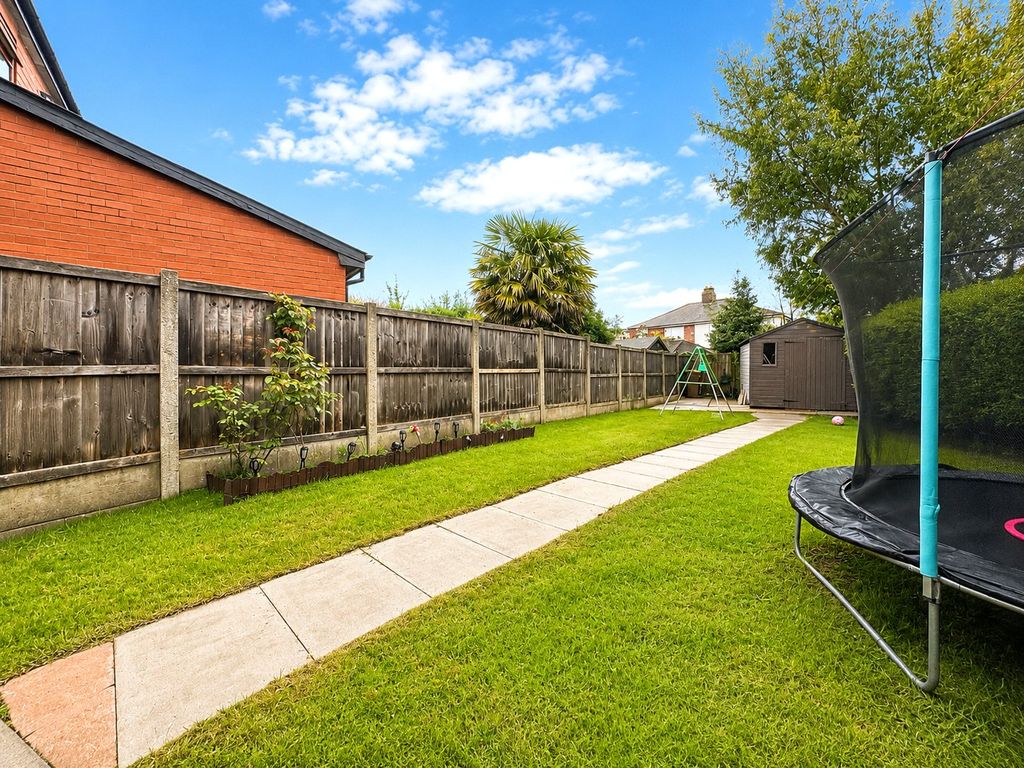 Property photo 2 of 15 Picture No. 02