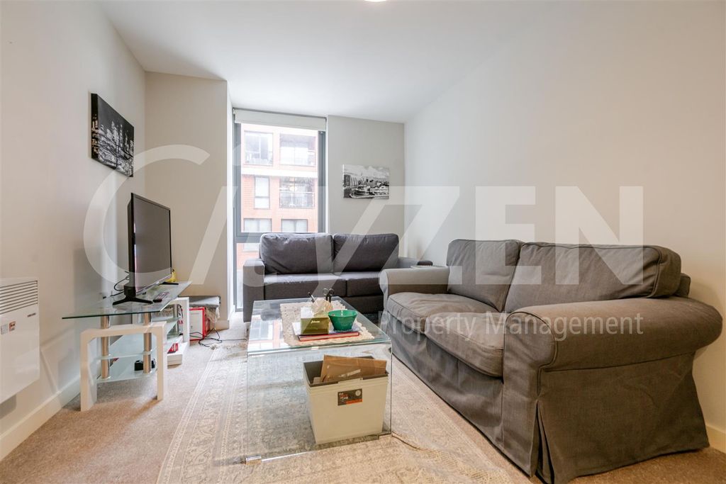 Property photo 1 of 10 Reception