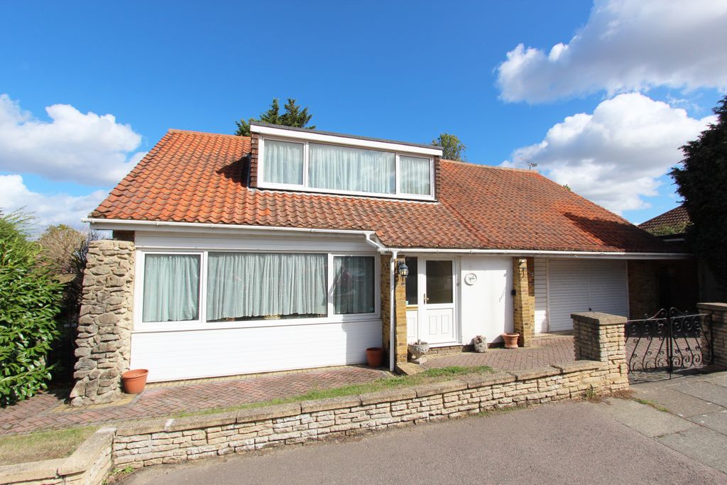 Property photo 1 of 20 Front Angle