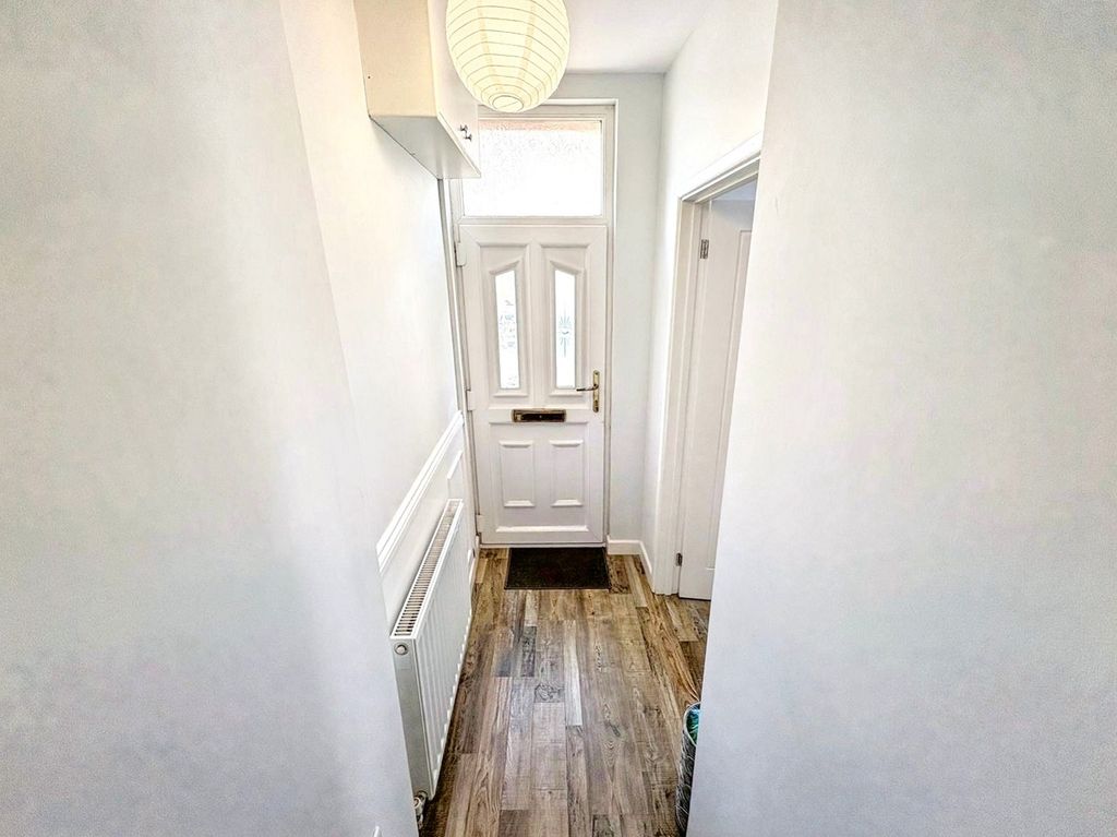 Property photo 2 of 13 Entrance
