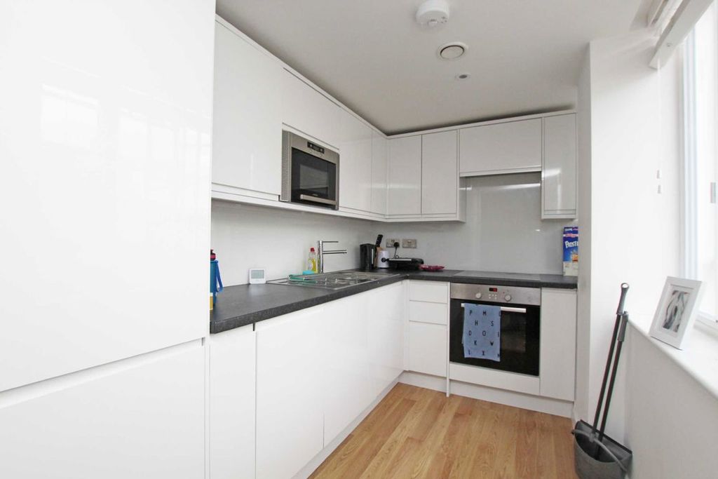 Property photo 2 of 3