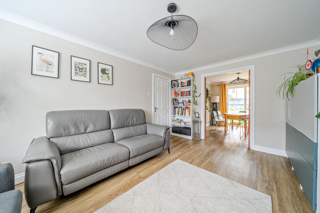 Property photo 3 of 19 1437849-11-69d7A49d4Fac5.Jpg